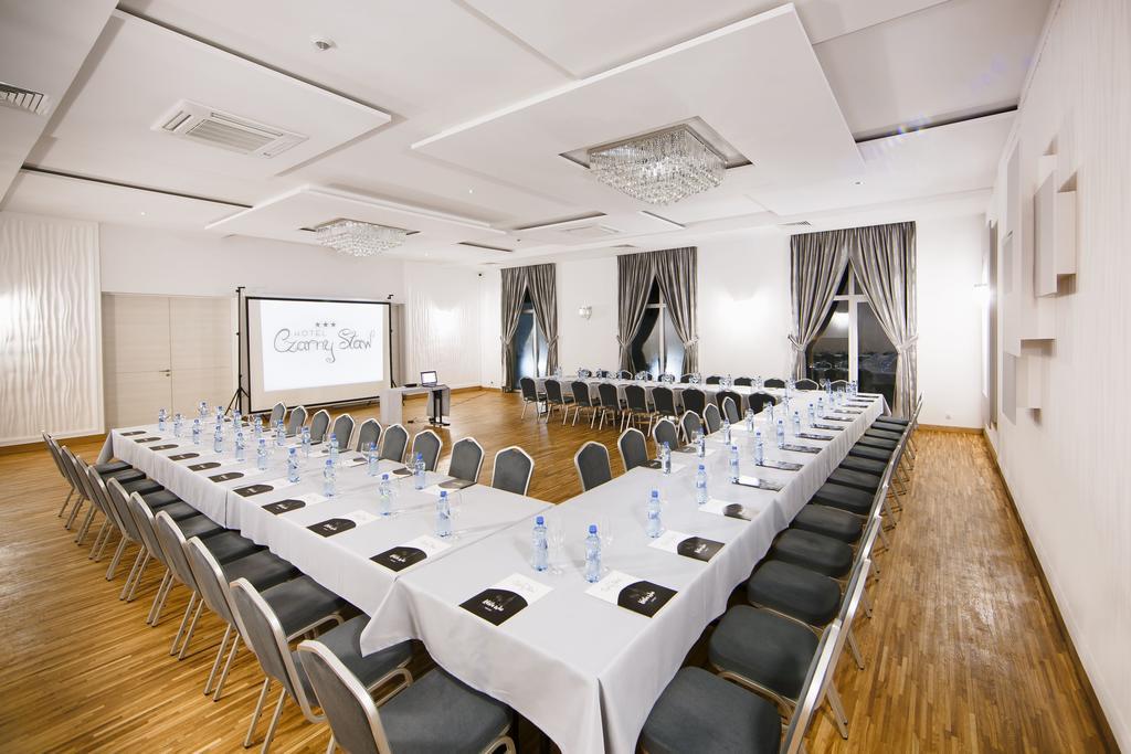 Czarny Staw Hotell Aleksandrów Łódzki Exteriör bild