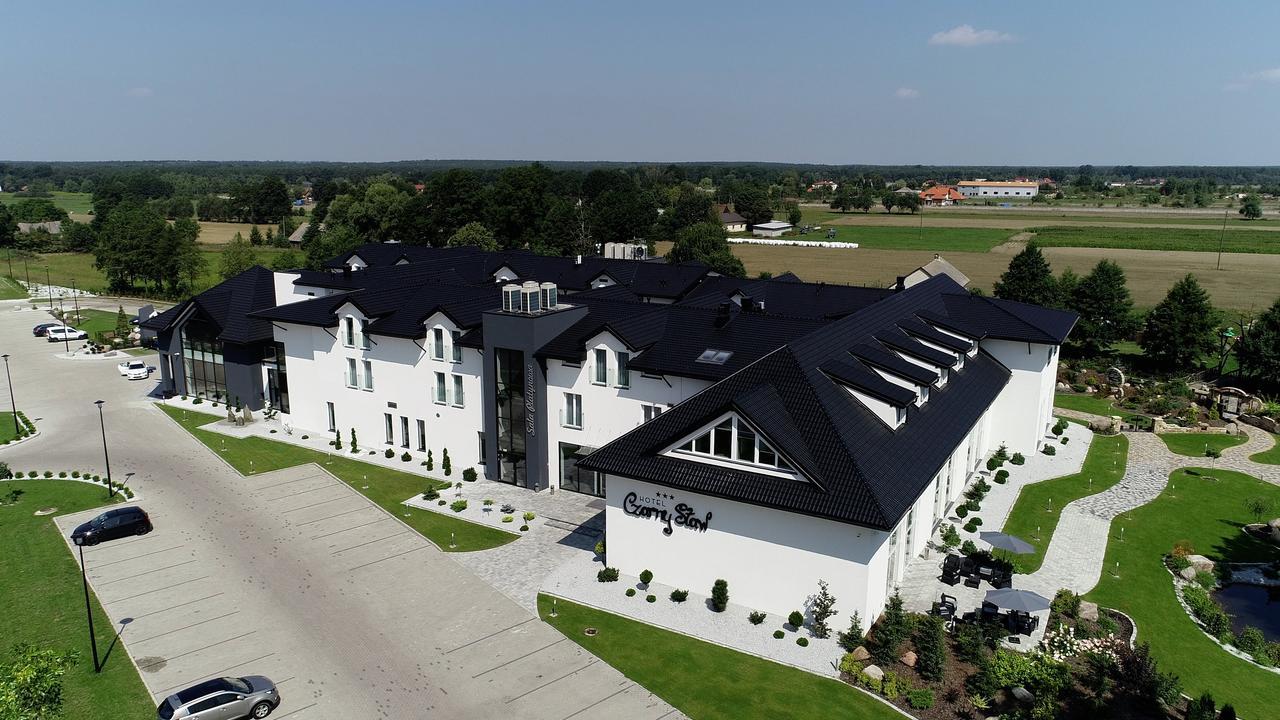 Czarny Staw Hotell Aleksandrów Łódzki Exteriör bild